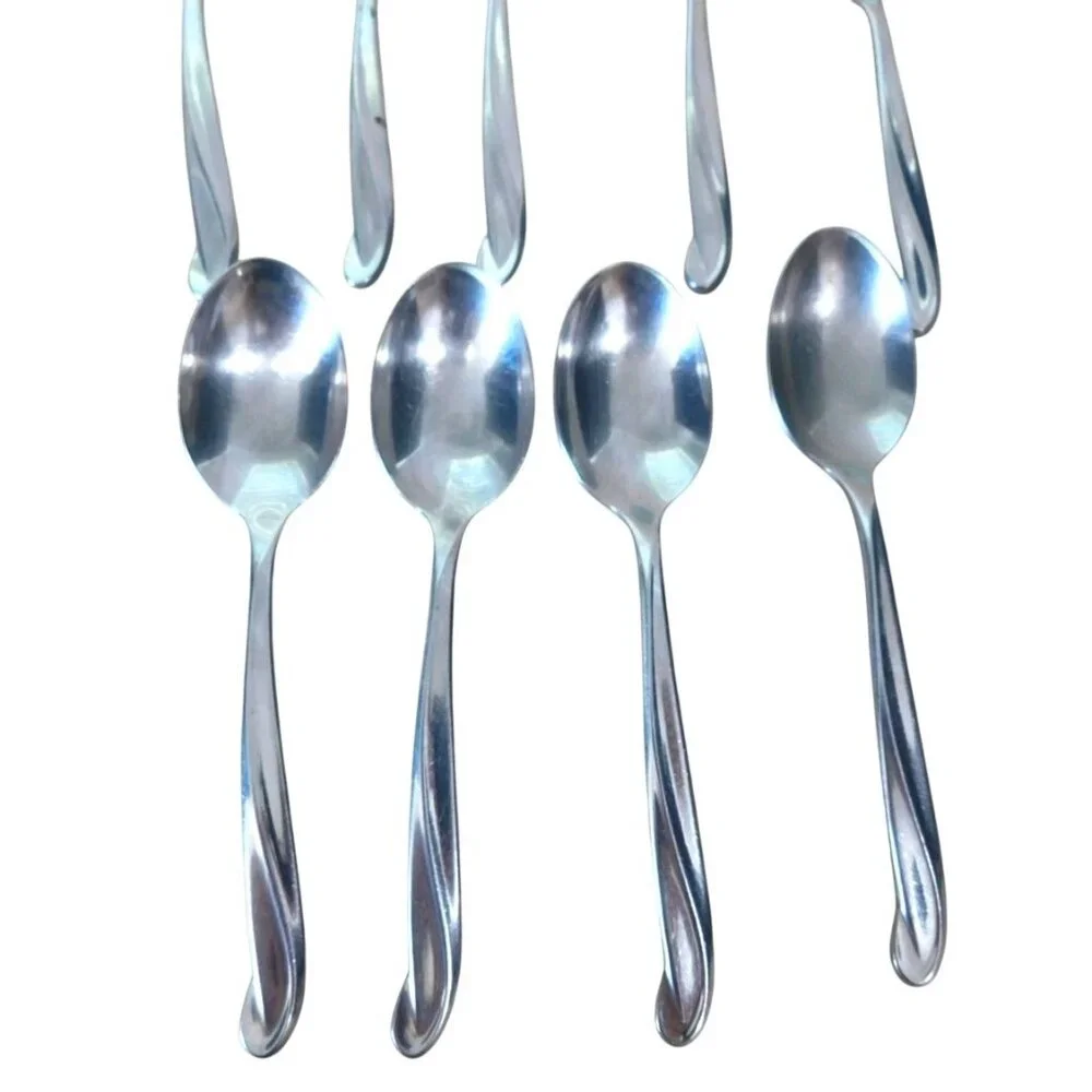 Lot of 9 International Stainless USA Space Pattern Teaspoon Spoons 5.5